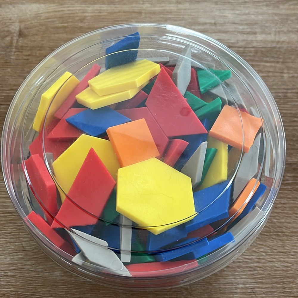 Lakeshore Learning Plastic Pattern Blocks - Picture 2 of 5